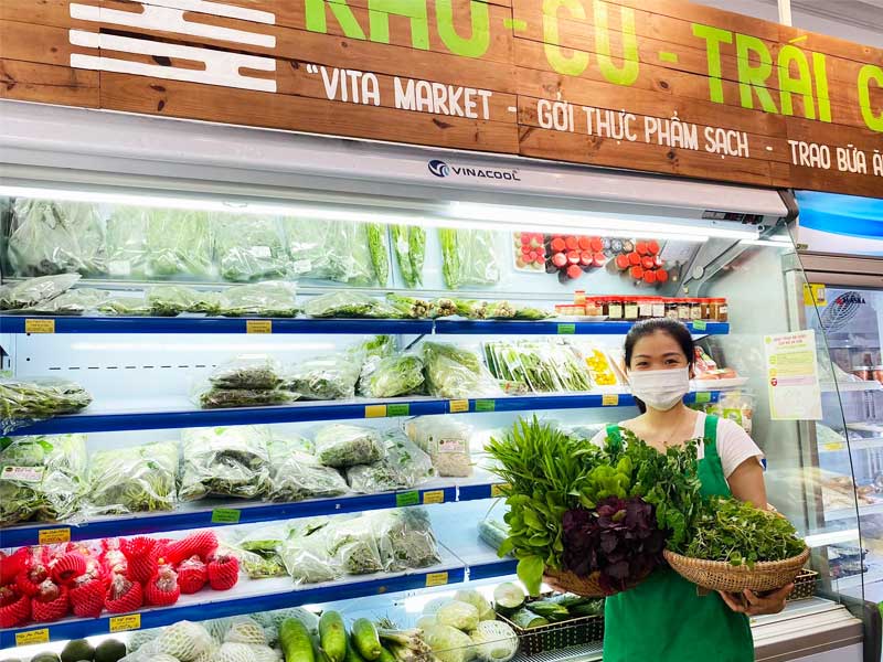 tủ mát trưng bày rau củ quả kính cong